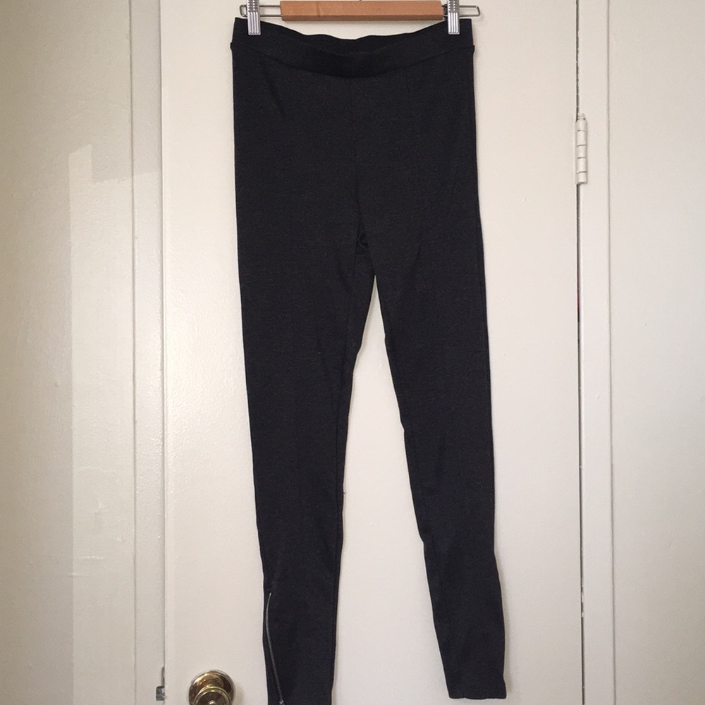 Grey Textured Leggings